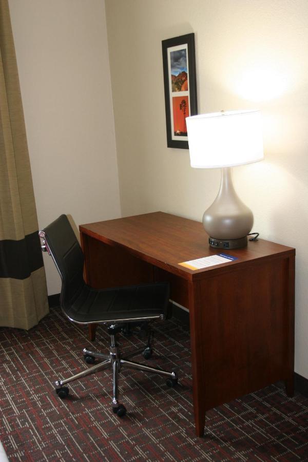 Comfort Inn Wichita Falls Near University Exterior photo